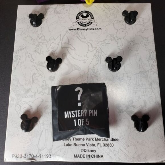 Disney Peter Pan Trading Pin Vinylmation Animation Lapel Pin Brooch Jewelry Pin - Picture 5 of 7